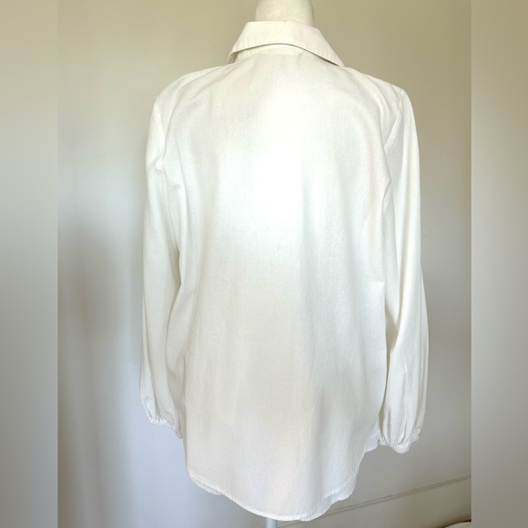 Commense Elegant Aegean White Linen Blend Blouse and Shorts Set - Picture 7 of 17